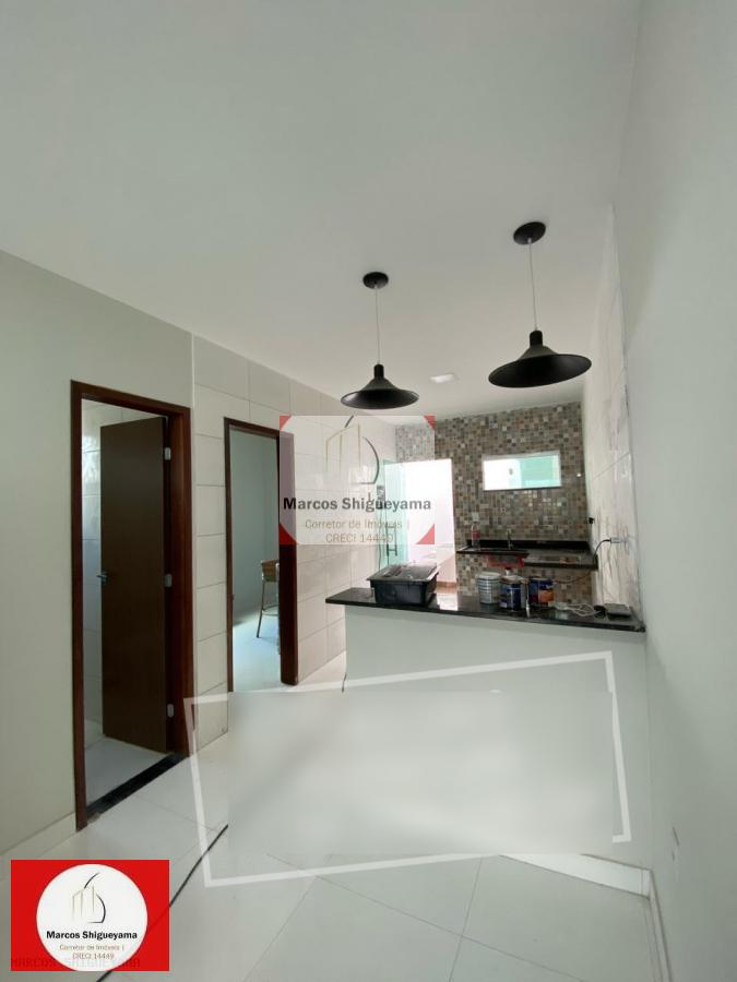 Casa à venda com 2 quartos, 67m² - Foto 4