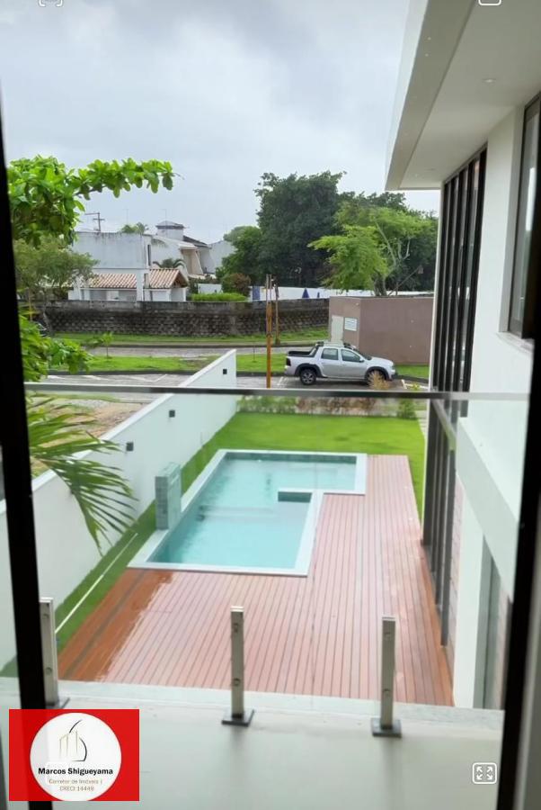 Casa de Condomínio à venda com 8 quartos, 422m² - Foto 4