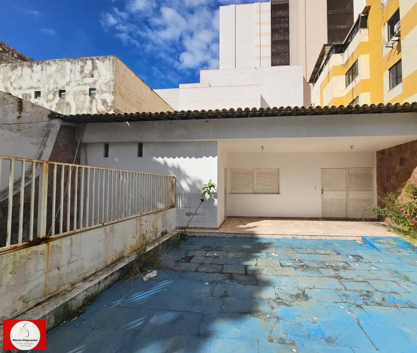 Casa à venda com 3 quartos, 202m² - Foto 1