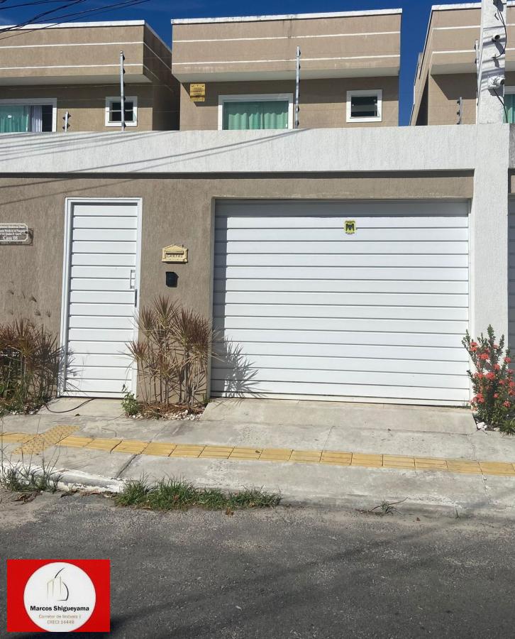 Casa de Condomínio à venda com 4 quartos, 250m² - Foto 2