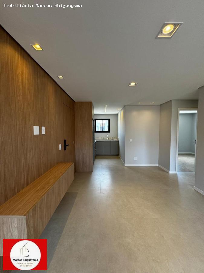 Apartamento à venda com 2 quartos, 65m² - Foto 4