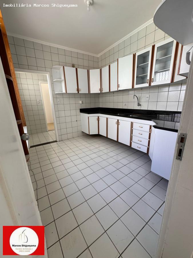 Apartamento à venda com 3 quartos, 125m² - Foto 29