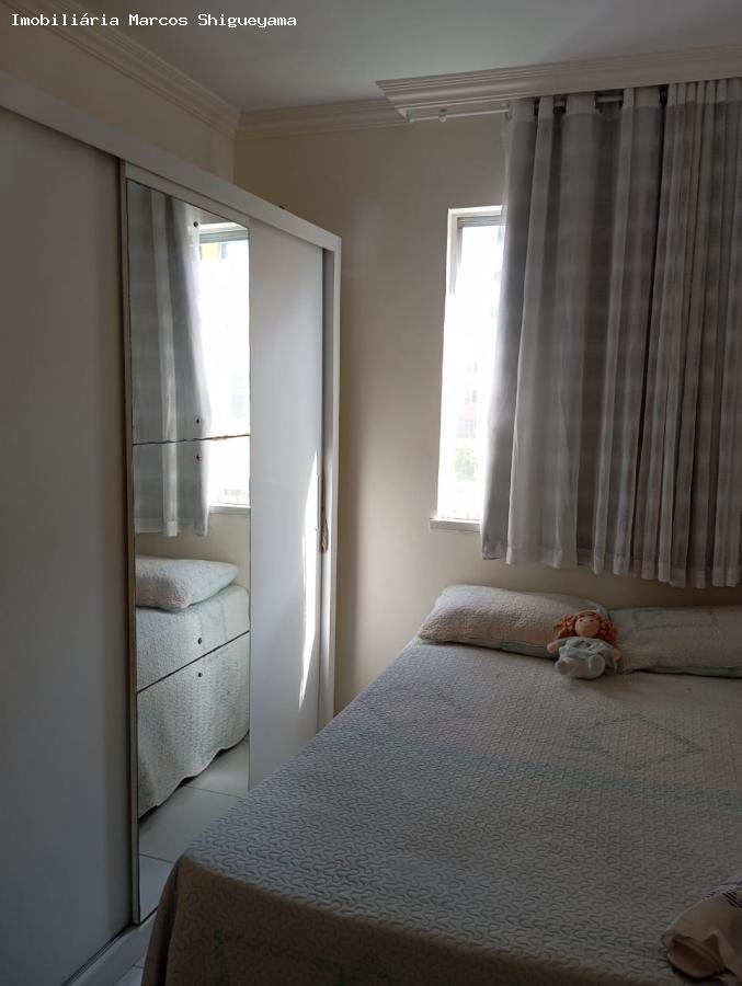 Apartamento à venda com 2 quartos, 64m² - Foto 11