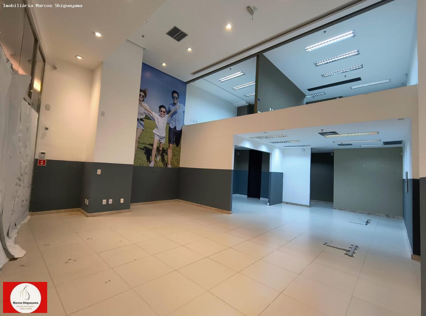 Loja-Salão à venda, 204m² - Foto 1