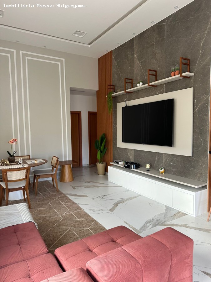 Casa de Condomínio à venda com 3 quartos, 260m² - Foto 1