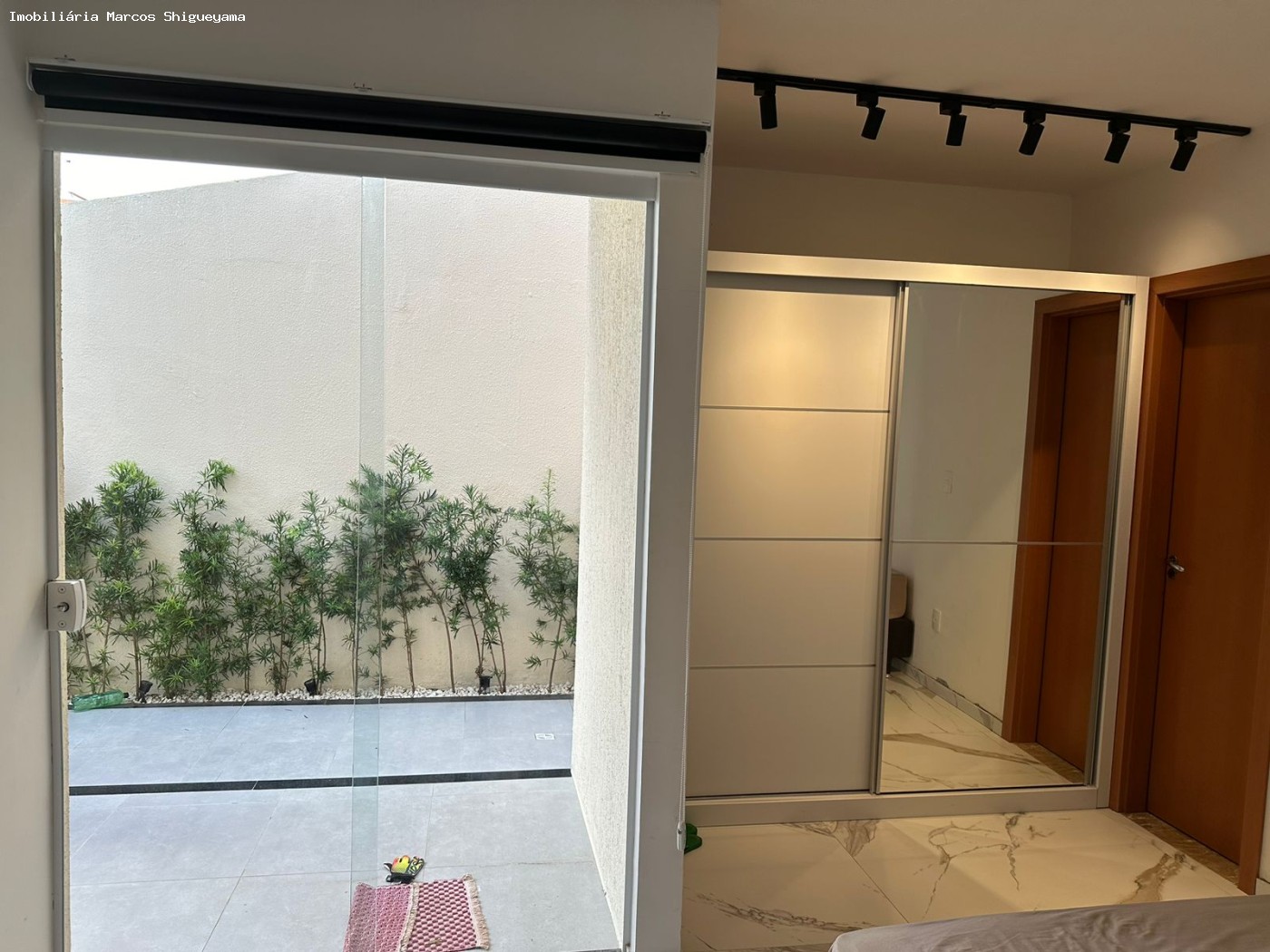 Casa de Condomínio à venda com 3 quartos, 260m² - Foto 25
