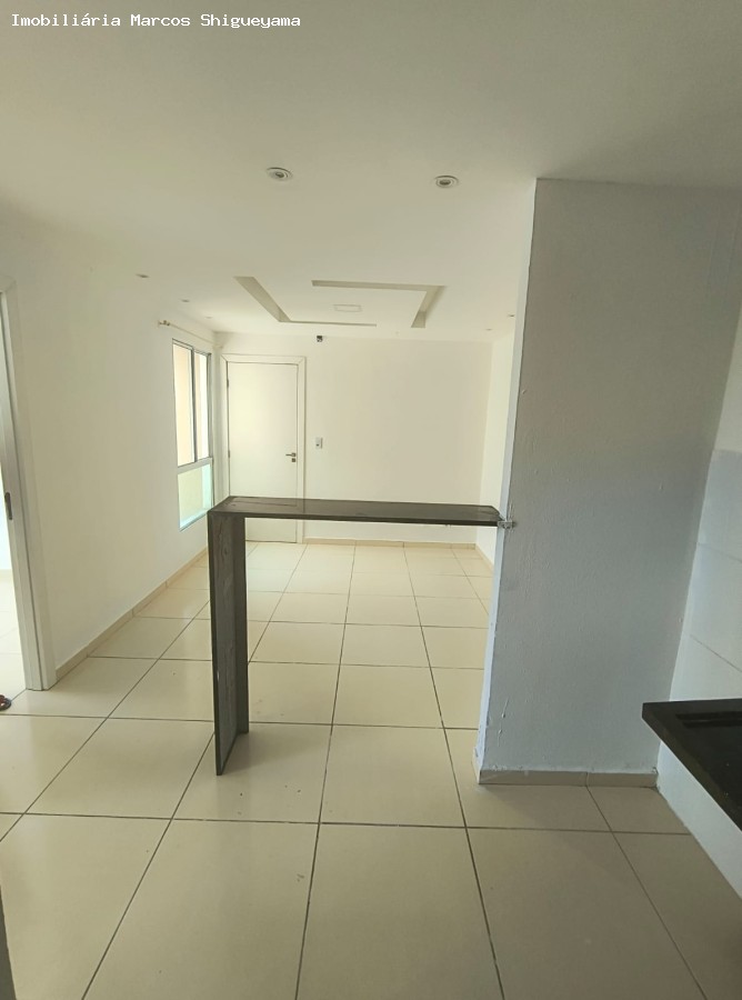 Apartamento à venda com 2 quartos, 44m² - Foto 2