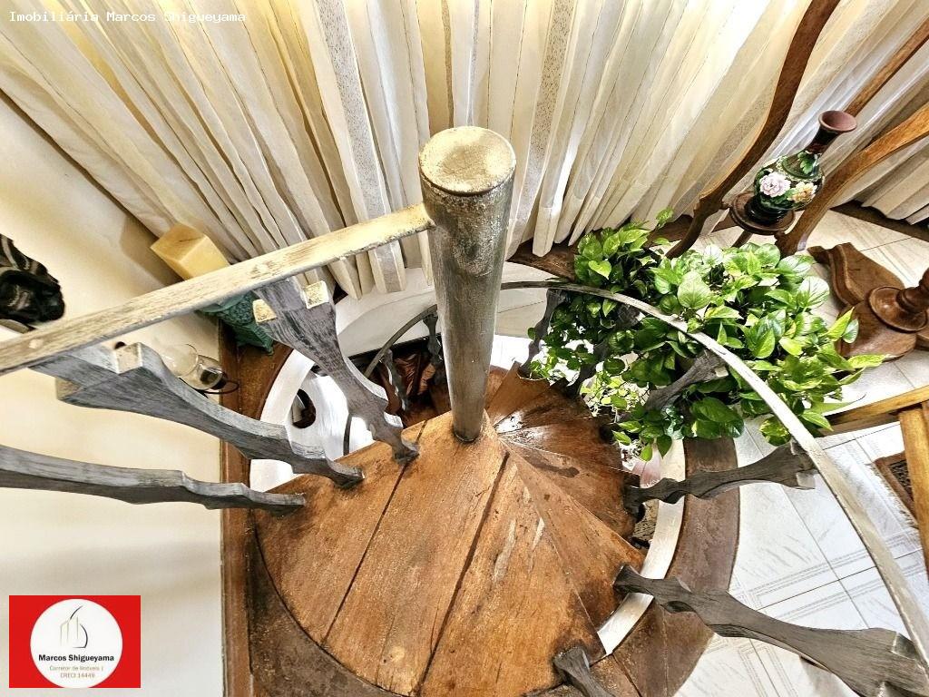 Apartamento à venda com 3 quartos, 172m² - Foto 13