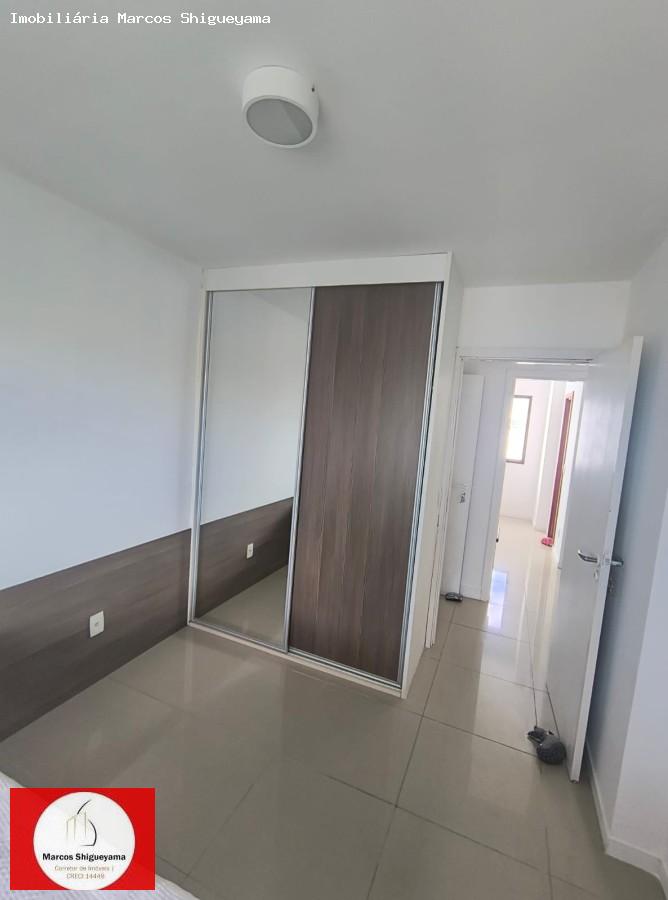 Apartamento para alugar com 4 quartos, 195m² - Foto 8
