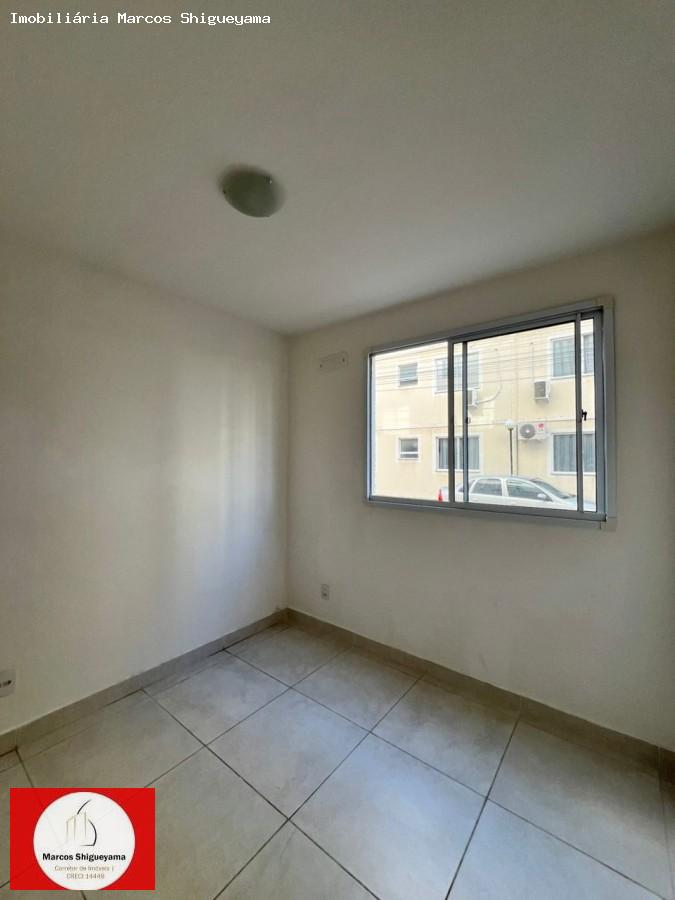 Apartamento à venda com 2 quartos, 60m² - Foto 2