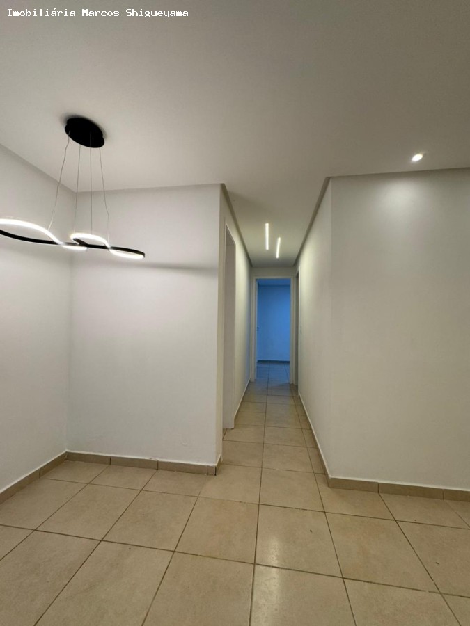 Apartamento à venda com 2 quartos, 56m² - Foto 2